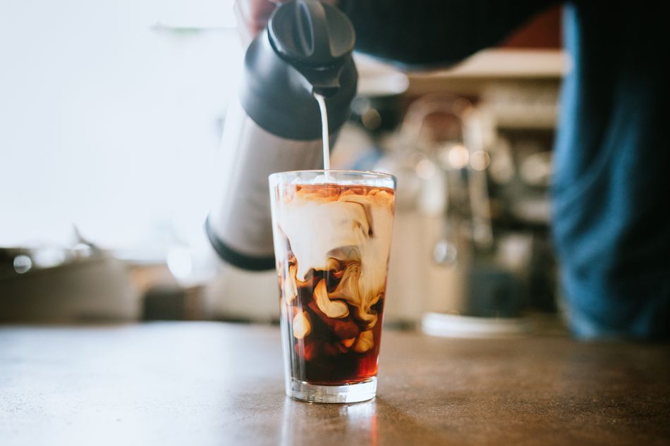 17 beautiful photos of iced coffee for anyone who desperately misses iced coffee